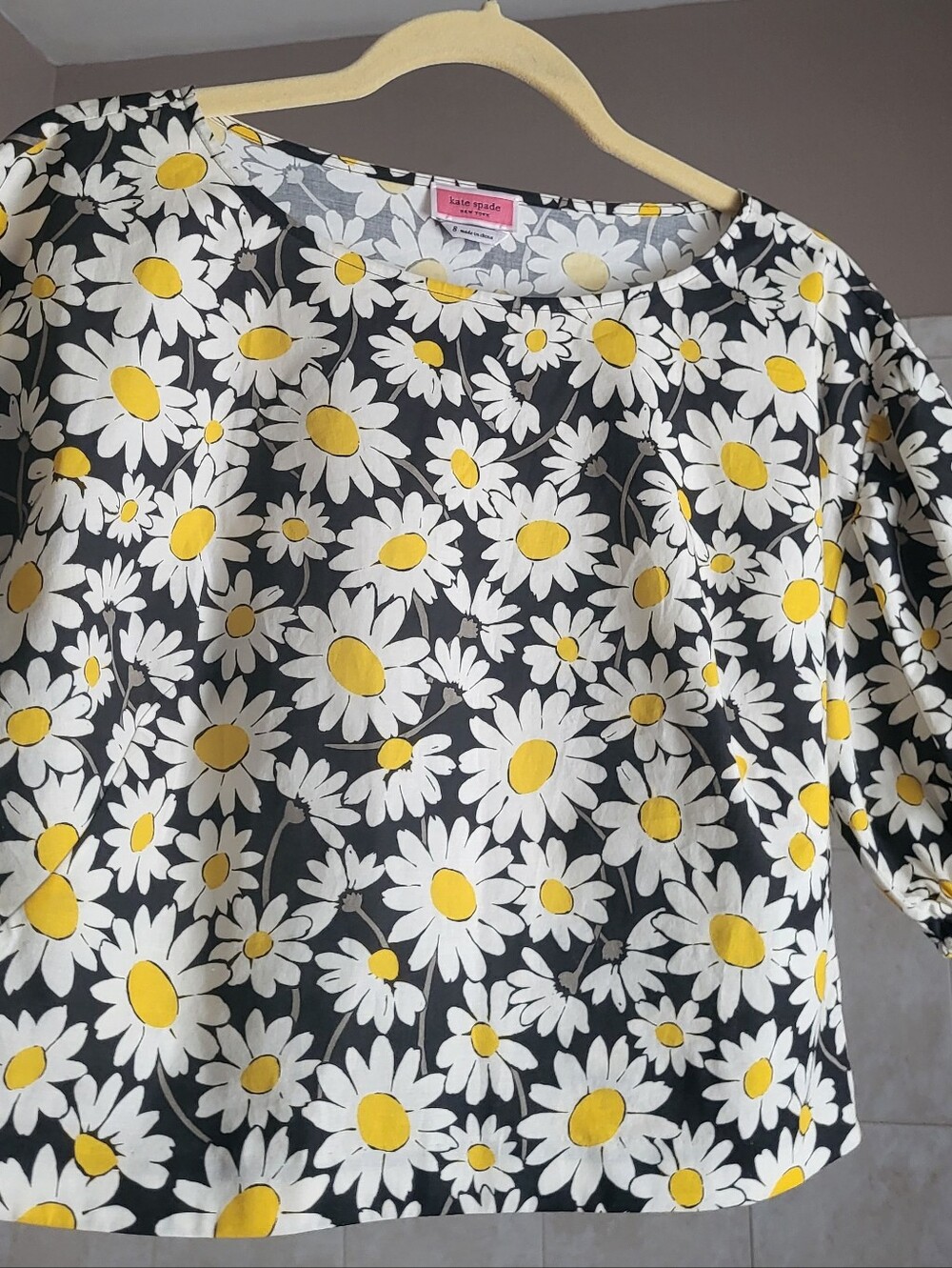 NWOT Beautfully Fitted Details